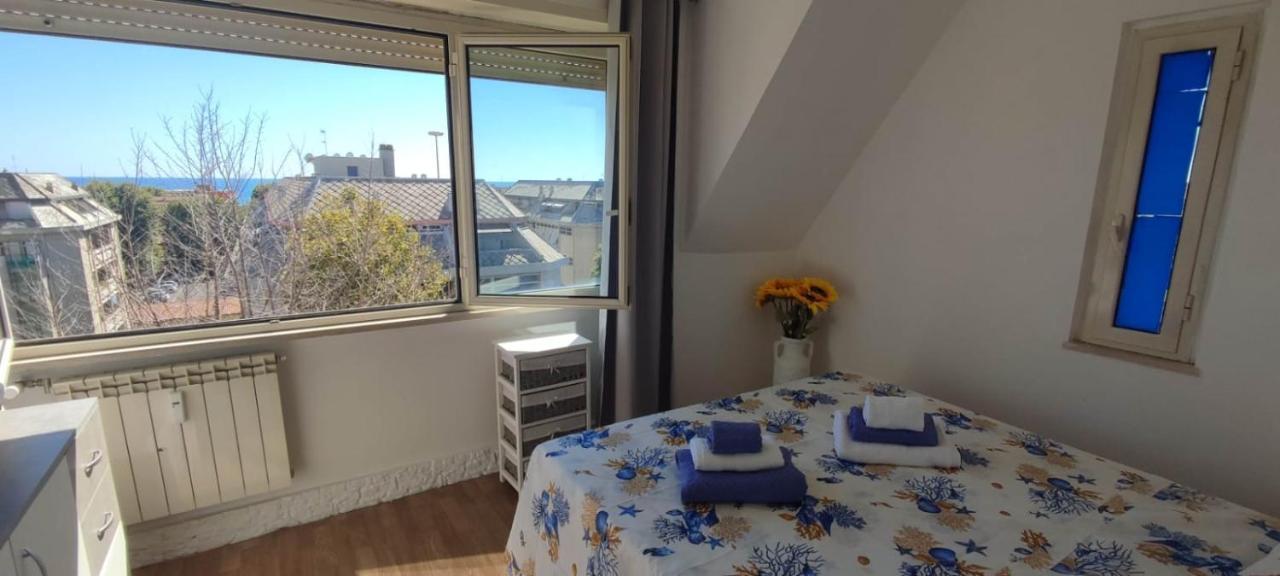 Attico Girasole Appartement Ostia Buitenkant foto