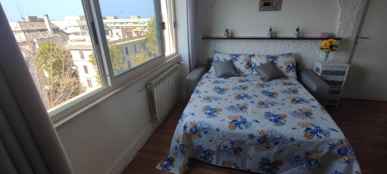 Attico Girasole Appartement Ostia Buitenkant foto